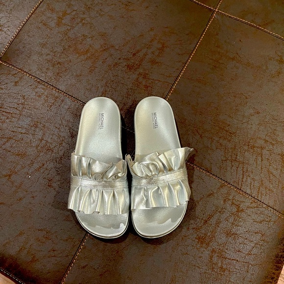 🌸Michael Kors Sandals🌸 - Picture 4 of 4